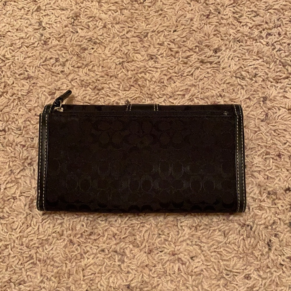 Coach Wallet - Picture 4 of 5